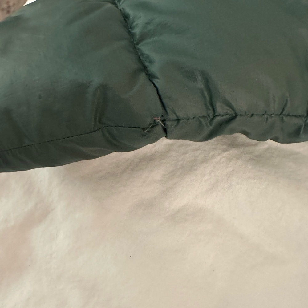 Patagonia Hi-loft down hoodie jacket 5T. - Picture 5 of 10